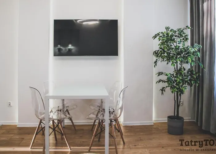 Tatrytop Zamoyskiego 2 アパート ザコパネ